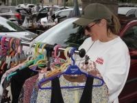 Beau succès pour le vide-grenier de la Place de Beaune