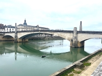 Sous le pont Saint-Laurent, on y danse, on y danse…