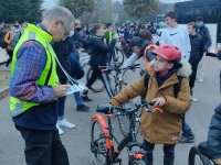 VélosurSaône a réalisé une quinzaine de « diagnostics visibilité » sur les bicyclettes des collégiens du Petit Prétan