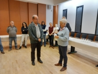35 ans à la mairie de Champforgeuil, François Dezapy reçoit la médaille du travail lors de la cérémonie des vœux aux agents.