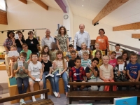 Les élèves de CE1 de l’école Berlioz à la bibliothèque pour élire leur "prix des incorruptibles 2025".