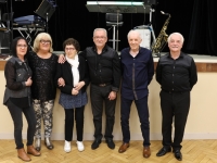 Le coup de ❤️ d’Info-Chalon pour Madeleine 95 ans en compagnie de ses filles Jocelyne et Martine, son fils Alain et ses gendres Gilbert et Serge.