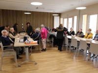La salle de convivialités des logements séniors de Châtenoy a accueilli pour la première fois le P’tit dèj’ organisé par l’espace solidarité famille.