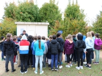 Les élèves de CM1 et CM2 de l’école Berlioz de Châtenoy le Royal ont rendu hommage à Samuel Paty, professeur assassiné le 16 Octobre 2020.
