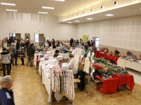 Le Marché de Noël à Châtenoy le Royal, c’est aussi ce dimanche de 10h00 à 18h00 salle Maurice Ravel.