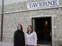 Marie Devaux remplaçante de Marvine Cantin au service  communication de la mairie de St Rémy a pris connaissance avec les jeudis de la taverne.