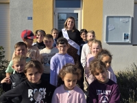 Virey-le- Grand : Marine, deuxième Dauphine de Miss Curvy Bourgogne a rendu visite aux enfants du centre de loisirs de son village 
