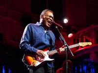 JAZZ A COUCHES – JEUDI 3 JUILLET : Robert Cray, une légende du blues