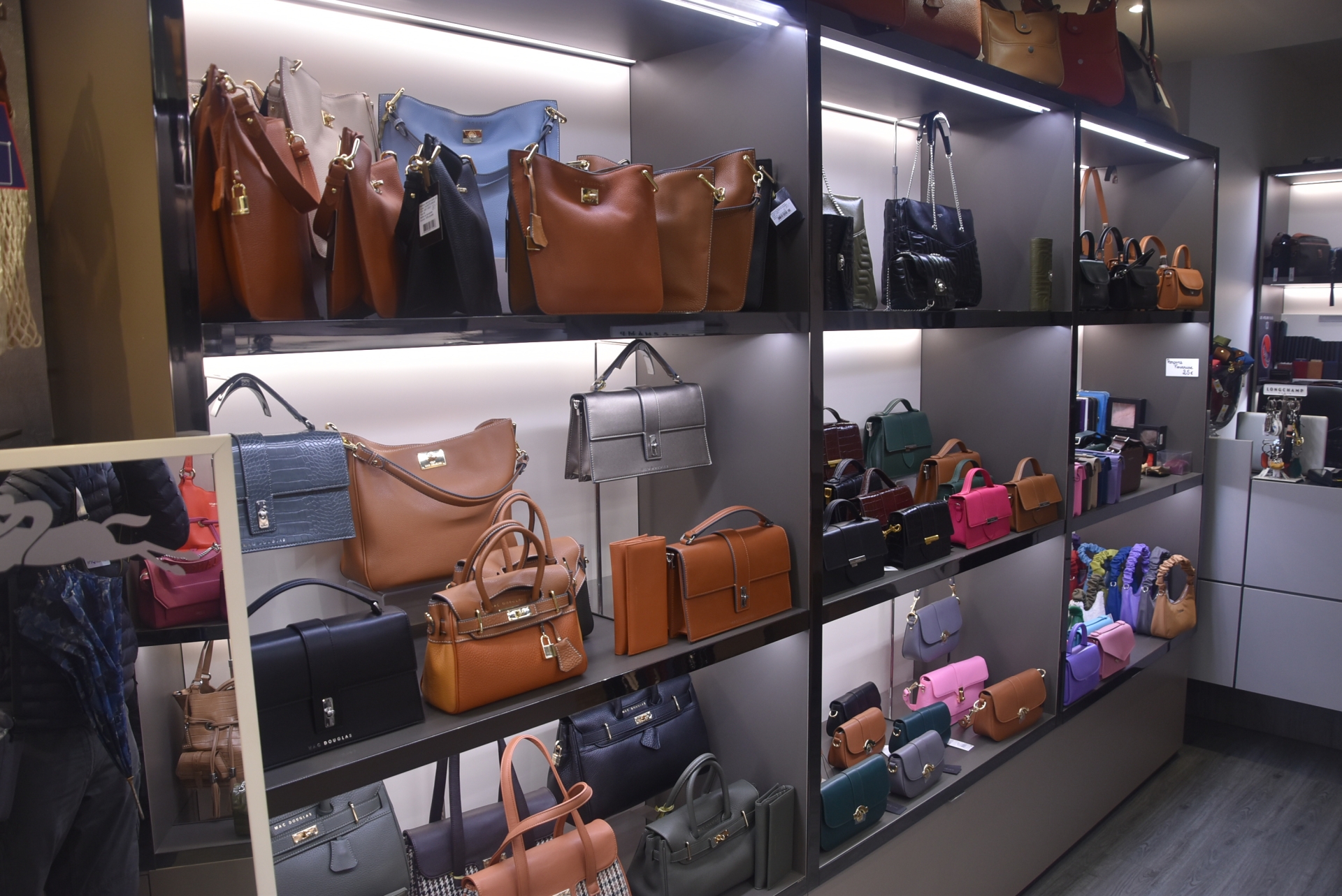Maroquinerie BAG Quand le cuir devient Luxe info chalon Toute l actualite sur le Grand Chalon et en Saone et Loire