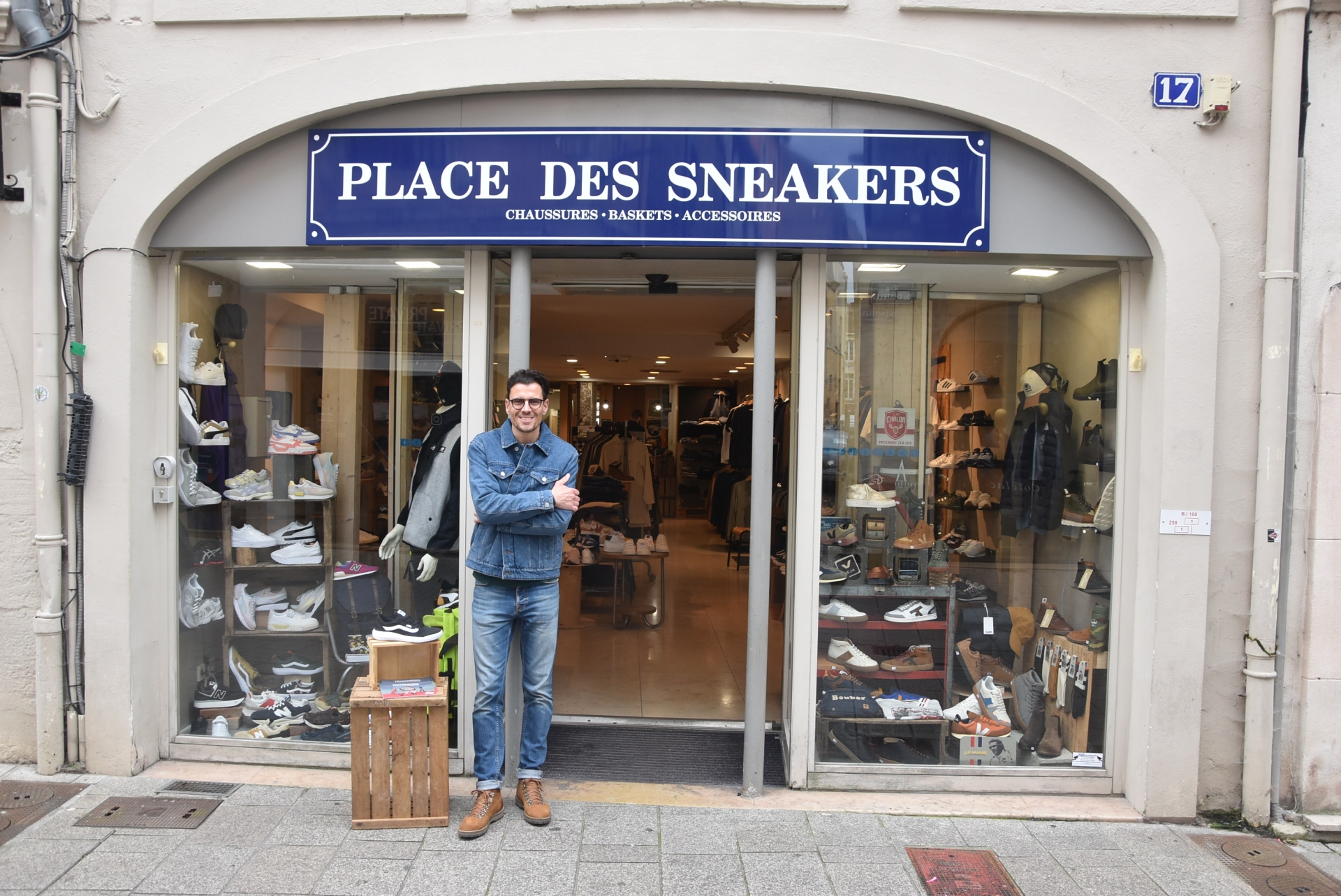 Boutique clearance sneakers chatelet