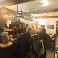 Une inauguration intimiste pour le nouveau bar à vin "la Canadienne" sous les arcades de Louhans