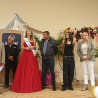 Miss Bourgogne, simple et abordable, a fêté son sacre chez elle, à l'Abergement-Sainte-Colombe