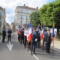 Cérémonie d'installation du nouveau sous-préfet Philippe Deschamps au monument aux morts de Chalon-sur-Saône
