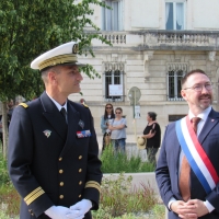 Cérémonie d'installation du nouveau sous-préfet Philippe Deschamps au monument aux morts de Chalon-sur-Saône