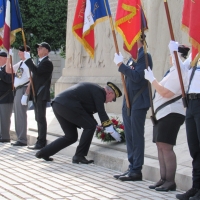 Cérémonie d'installation du nouveau sous-préfet Philippe Deschamps au monument aux morts de Chalon-sur-Saône