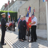 Cérémonie d'installation du nouveau sous-préfet Philippe Deschamps au monument aux morts de Chalon-sur-Saône