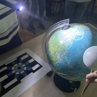 Les élèves du lycée St Charles à Chalon-sur-Saône ont accueilli un astrophysicien pour la journée