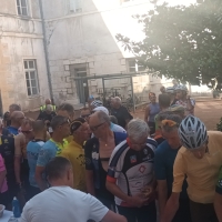 Chalon-sur-Saône : 180 cyclistes reliant Paris à Nice se sont arrêtés pour une nuit à Chalon-sur-Saône