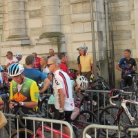 Chalon-sur-Saône : 180 cyclistes reliant Paris à Nice se sont arrêtés pour une nuit à Chalon-sur-Saône