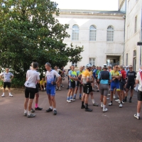 Chalon-sur-Saône : 180 cyclistes reliant Paris à Nice se sont arrêtés pour une nuit à Chalon-sur-Saône