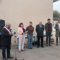 Ouroux-sur-Saône : Inauguration de la plaque de l'Ordre National du Mérite à l'Ecole primaire