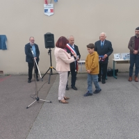 Ouroux-sur-Saône : Inauguration de la plaque de l'Ordre National du Mérite à l'Ecole primaire