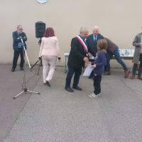 Ouroux-sur-Saône : Inauguration de la plaque de l'Ordre National du Mérite à l'Ecole primaire