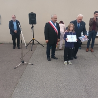 Ouroux-sur-Saône : Inauguration de la plaque de l'Ordre National du Mérite à l'Ecole primaire