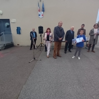 Ouroux-sur-Saône : Inauguration de la plaque de l'Ordre National du Mérite à l'Ecole primaire
