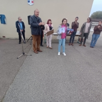 Ouroux-sur-Saône : Inauguration de la plaque de l'Ordre National du Mérite à l'Ecole primaire