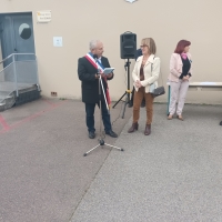 Ouroux-sur-Saône : Inauguration de la plaque de l'Ordre National du Mérite à l'Ecole primaire