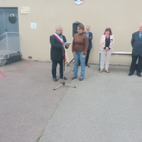 Ouroux-sur-Saône : Inauguration de la plaque de l'Ordre National du Mérite à l'Ecole primaire