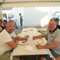 40 professionnels à la soirée prévention de Groupama chez "The Caviste" à Ouroux-sur-Saône