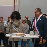 Lux : M. le maire Stéphane Hugon, présente ses vœux aux luxois en présence de Miss Lux