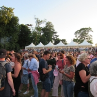 Un public enthousiaste et conquis par cette 1ère soirée du festival du Clos des Tourelles