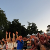 Un public enthousiaste et conquis par cette 1ère soirée du festival du Clos des Tourelles