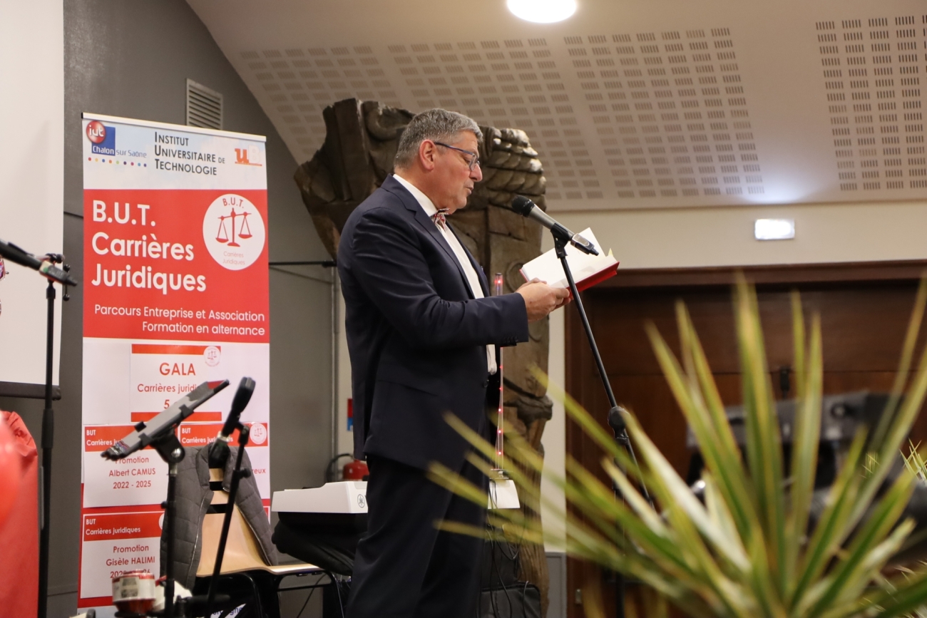 Retour Sur Le Gala Du D partement Carri res Juridiques L IUT De retour-sur-le-gala-du-d-partement-carri-res-juridiques-l-iut-de