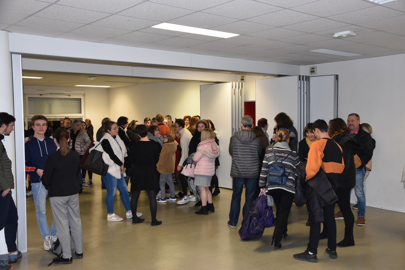 Remise de diplômes en grande pompe au Lycée Saint-Charles - info-chalon ...