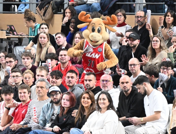 BASKET (Champions League) : L’Elan Chalon remporte la mise  face à  Nymburk devant son public du Colisée