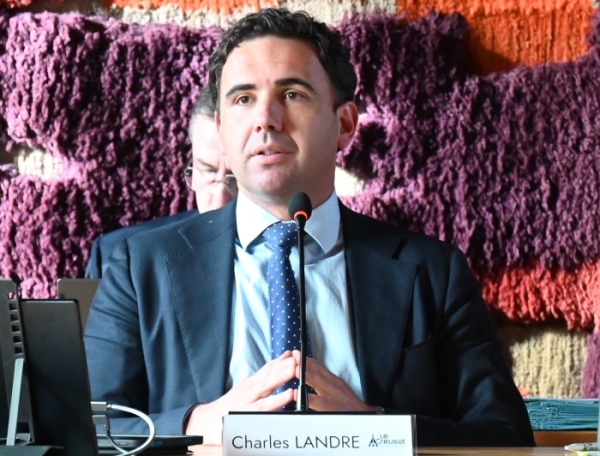 Inédit... Un maire renonce à ses indemnités pour soucis d'économie pour les deniers publics 