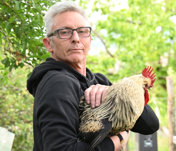 Kiki n’aura pas la tête tranchée parce qu’il chante trop… ainsi en a décidé la Cour d’appel de Dijon