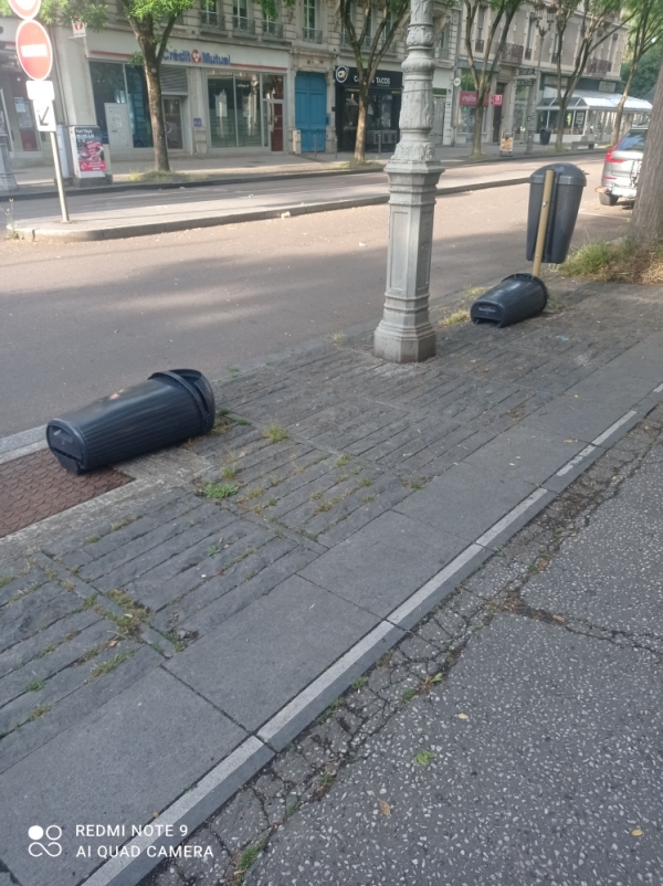 "L'imbécilité a encore frappé cette nuit à Chalon"