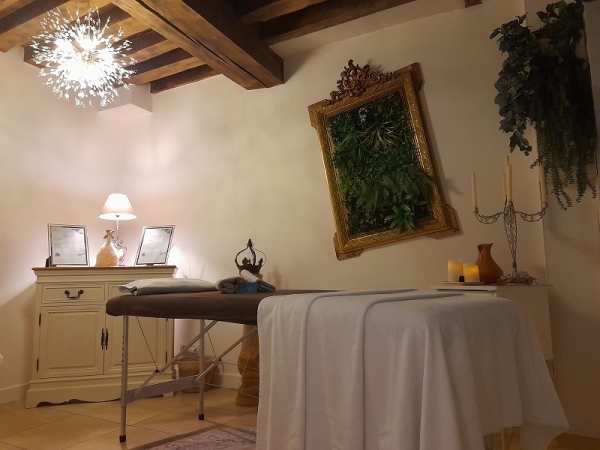 Un cocon de bien-être face à la Saône avec COSY, Massages Détente