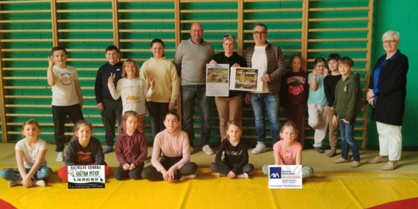 16 jeunes du club d’escalade "les Lézards au soleil" sensibilisés aux gestes qui sauvent.