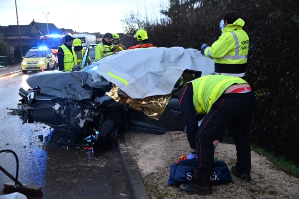 Deux blessés dont un grave dans un choc frontal à Couches 