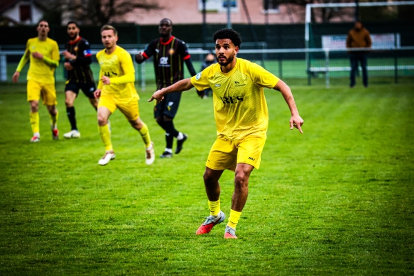 National 3 - Le FCC l’emporte à Mulhouse et reprend la place de dauphin ! 