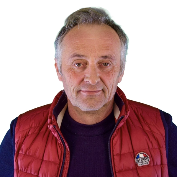 Le conseil municipal et agents municipaux de Messey-sur-Grosne rendent  hommage à Alexandre Duparay 