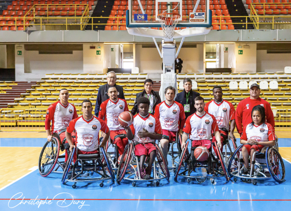 EUROCUP BASKET FAUTEUIL -   ELAN CHALON 60 vs LILLE 48 -  Un premier succès compliqué