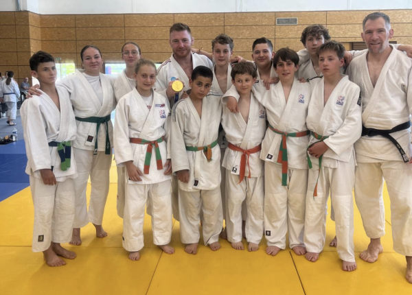 Les judokas du Budokan en stage avec un champion Olympique