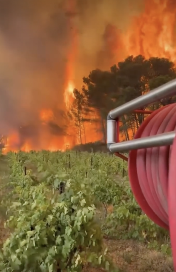 Le gigantesque feu dans le massif des Corbières a déjà parcouru 16 000 hectares